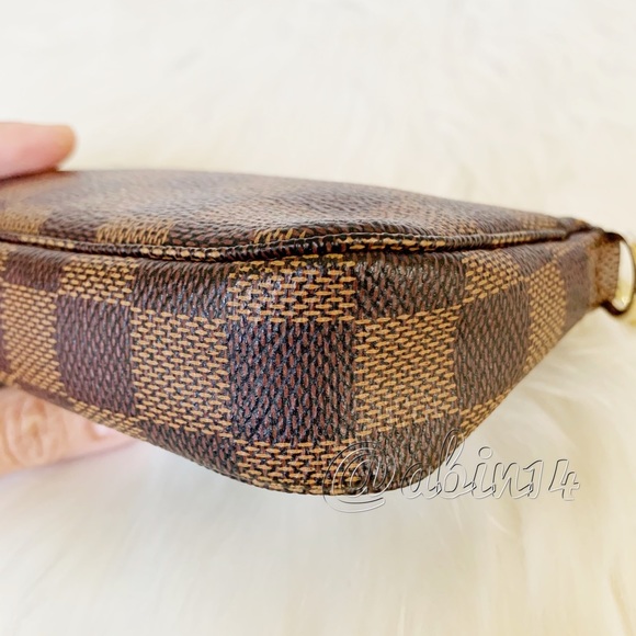 Louis Vuitton Mini Pochette Accessoires Damier Ebene - Picture 7 of 13